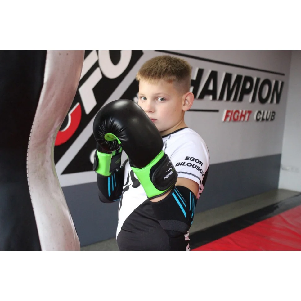 Боксерские перчатки 3004 JR Classic PowerPlay PP_3004JR_6oz_Black/Green, Черно-Зеленые 6 унций