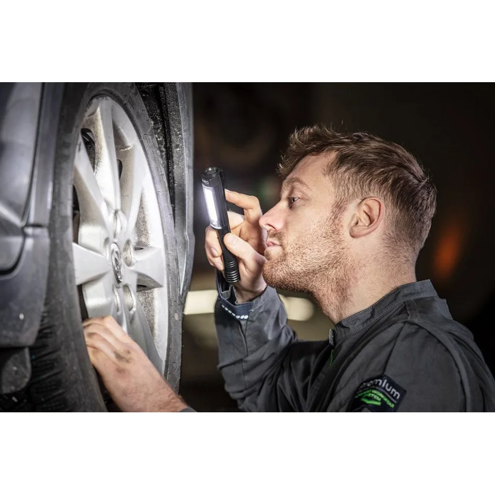 Ліхтар інспекційний на батарейках Neo Tools 99-045 чорний 400 люмен