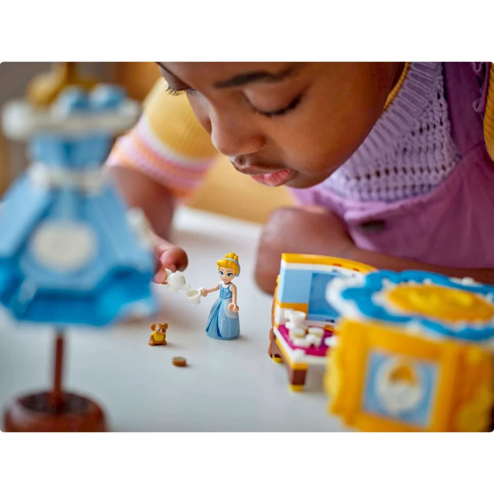 Конструктор LEGO Disney Princess Платье Золушки 43266, 474 детали