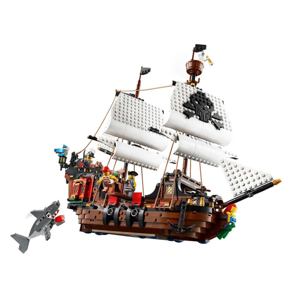 Конструктор LEGO Creator Пиратский корабль 31109