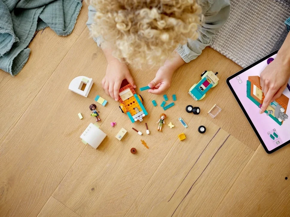 Конструктор LEGO Friends Відпустка на природі 41726