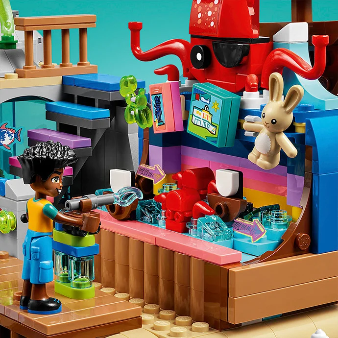 Конструктор LEGO Friends Пляжний парк розваг 41737, 1348 деталей