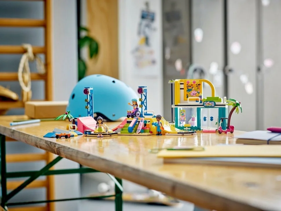 Конструктор LEGO Friends Скейт-парк 41751