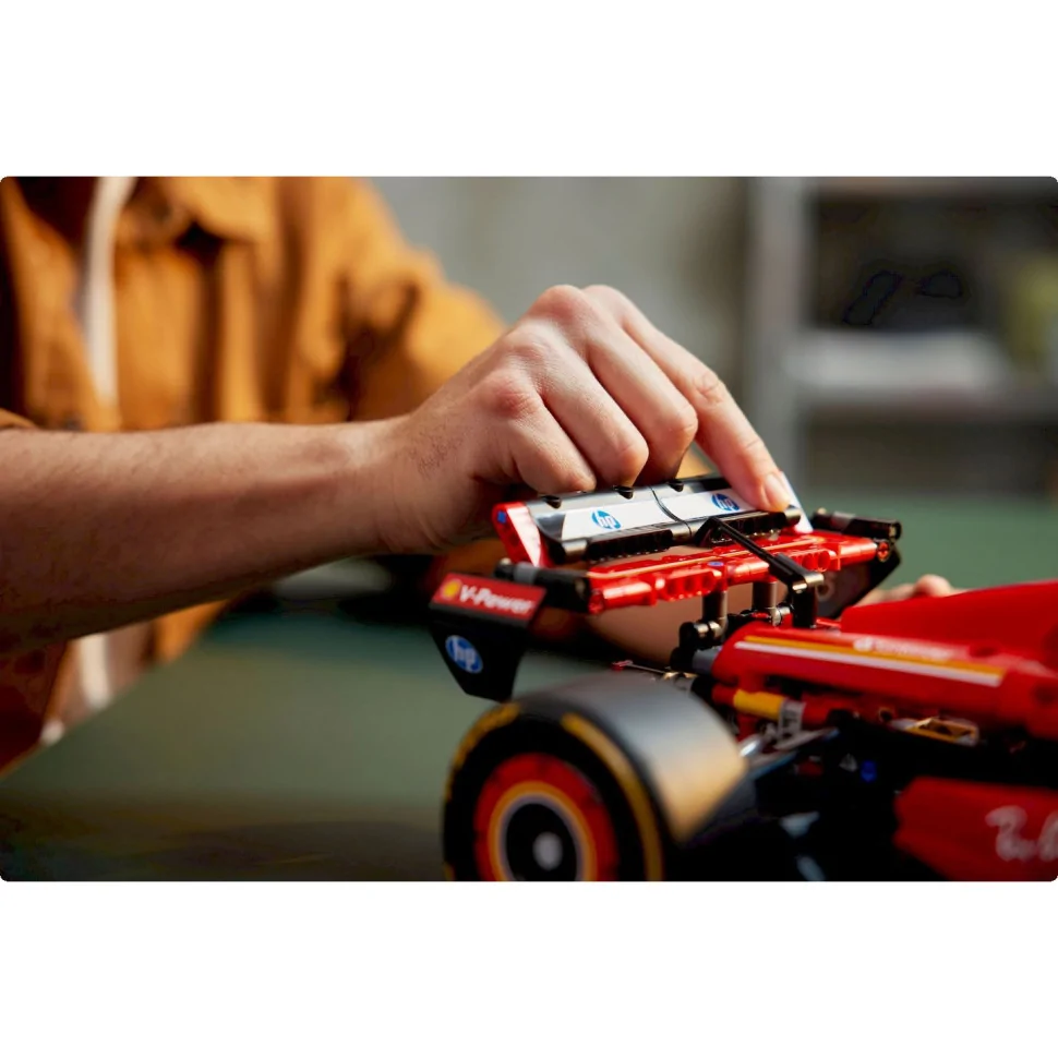 Конструктор LEGO Technic Автомобіль F1 Ferrari SF-24 42207, 1361 деталь 