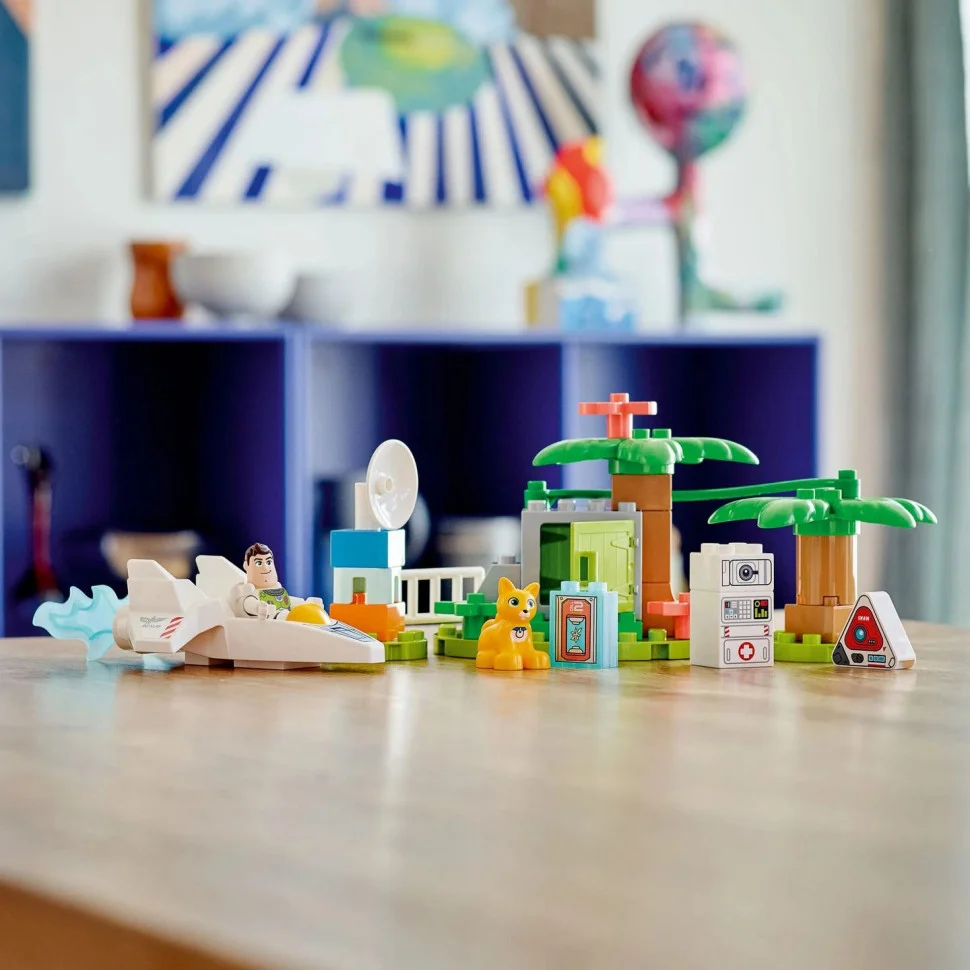 Конструктор LEGO DUPLO Disney Базз Спаситель и космическая миссия 10962