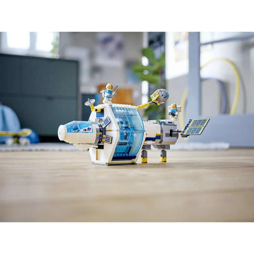 Конструктор LEGO City Лунная космическая станция 60349