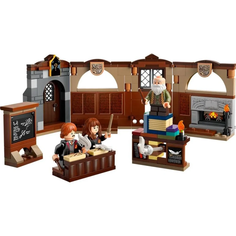 Конструктор Замок Гоґвортс урок чарів LEGO 76442, 204 деталі
