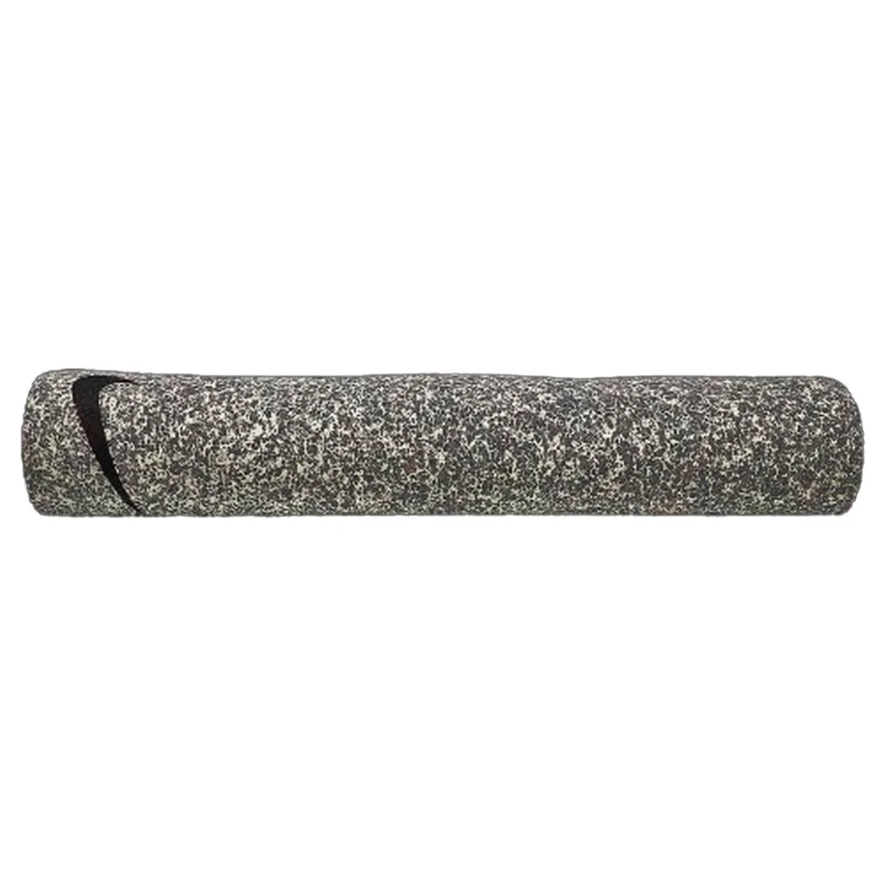 Килимок для йоги MOVE YOGA MAT 4 MM Nike N.100.3061.119.OS, OSFM, піщаний, чорний 61 х 172 см