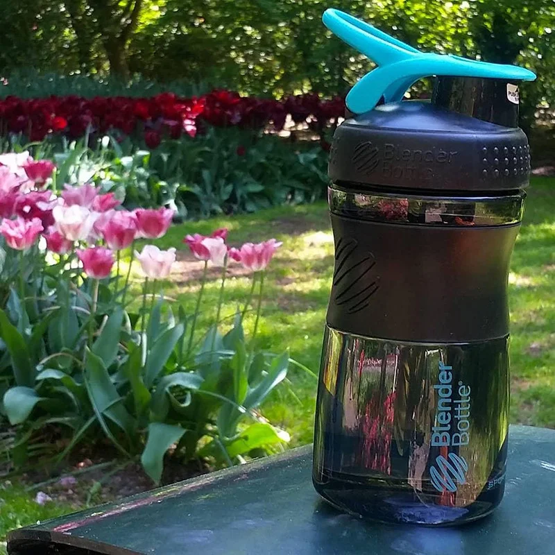 Шейкер спортивний (пляшка) SportMixer Flip BlenderBottle SM 20oz Black/Teal, 590 ml
