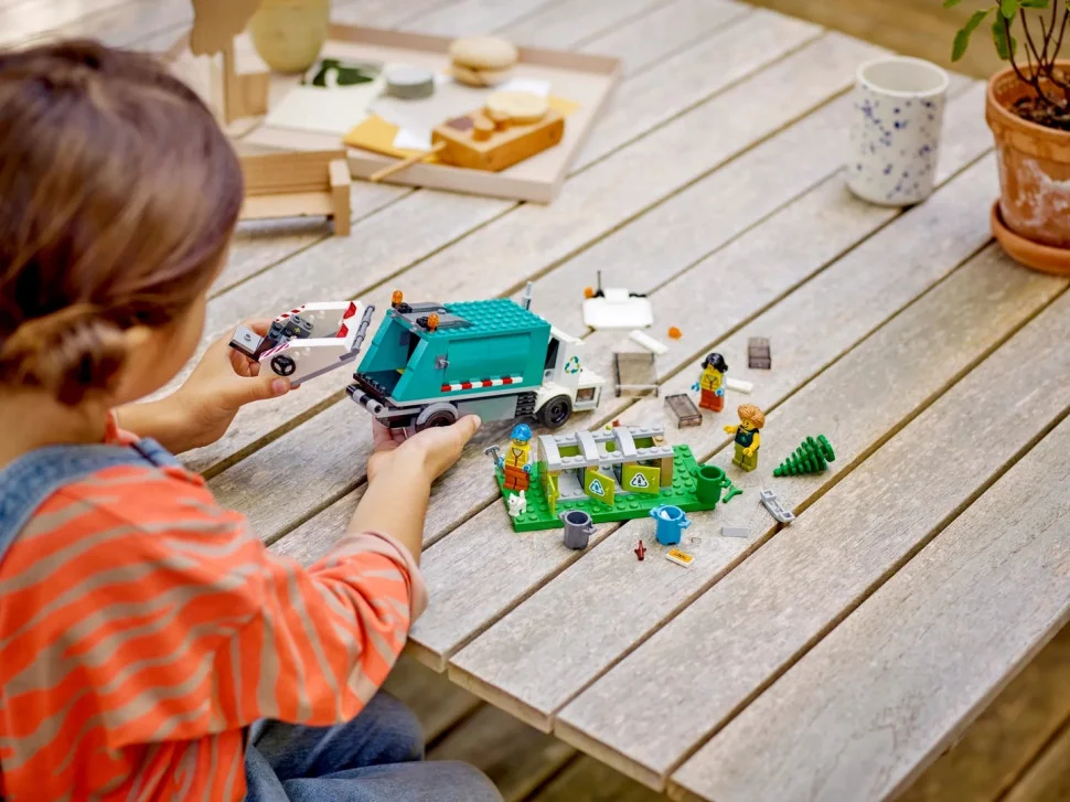 Конструктор LEGO City Сміттєпереробна вантажівка 60386