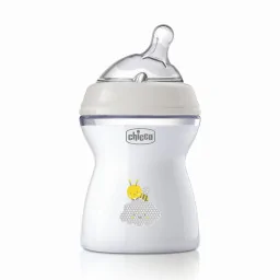 Пляшечка пластикова "Natural Feeling" Chicco 81323.30 соска силіконова 250 мл