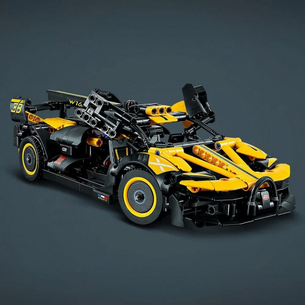 Конструктор LEGO Technic Bugatti Bolide 42151