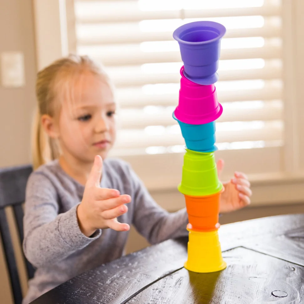 Іграшка тактильна М'які чашки Fat Brain Toys F183ML Suction Kupz 6 штук