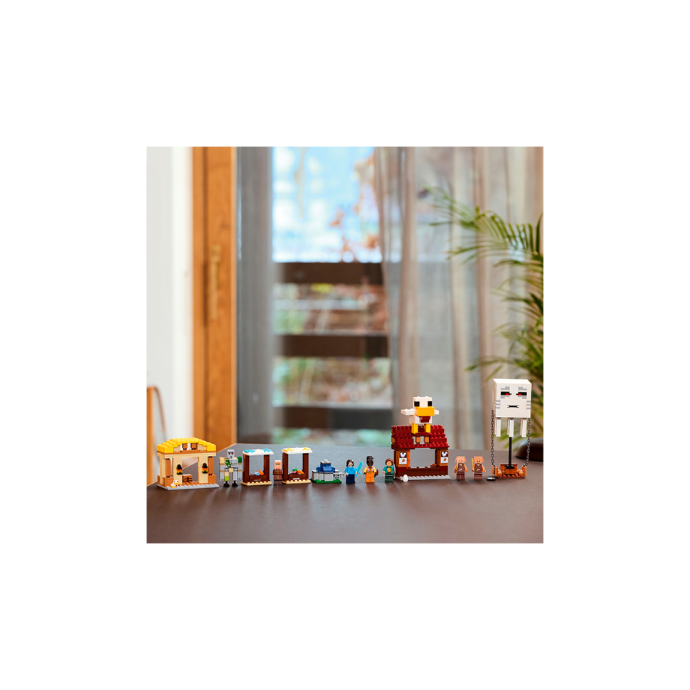 Конструктор Minecraft Напад на село з повітряною кулею Ґаст LEGO 21273, 555 деталей