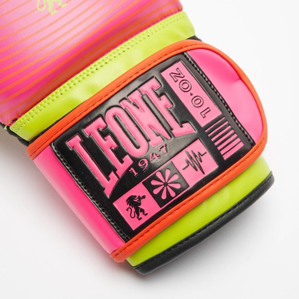 Боксерские перчатки Waves Fuxia Leone GN 313 Fuxia 10oz, капа в комплекте 10 унций