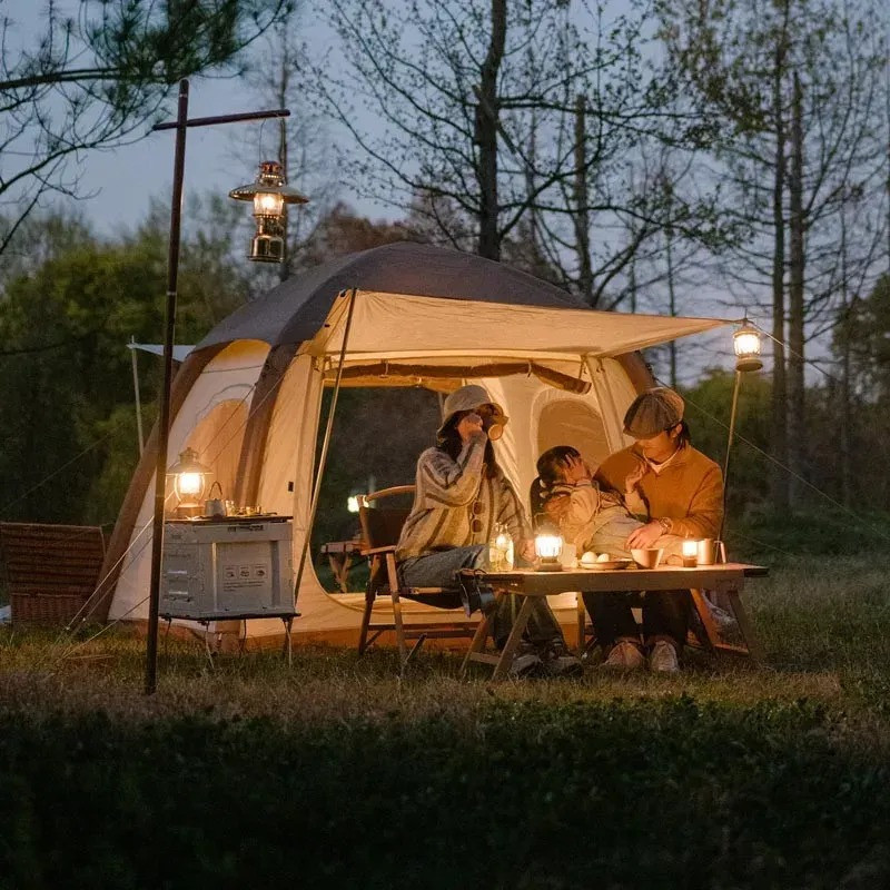 Намет надувний тримісний Naturehike 6976023926488 CNH23ZP12002 бежевий 210x210x170 см