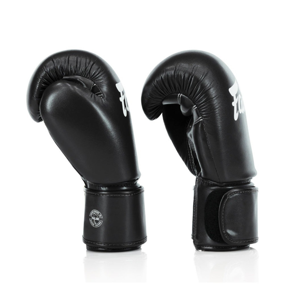 Боксерські рукавиці BGV27 Fairtex BGV27_12oz_Black 12 унцій (бинти в комплекті)