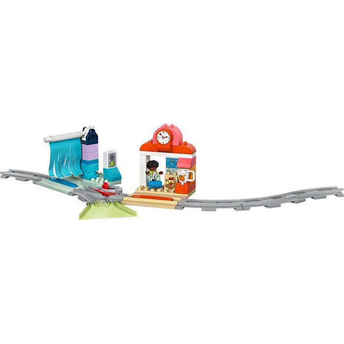 Конструктор DUPLO Town Большой интерактивный общественный поезд LEGO 10428- 103 детали