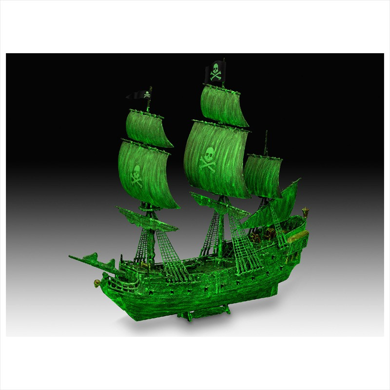 Сборная модель Корабль-призрак Revell RVL-05435 уровень 2, масштаб 1:150