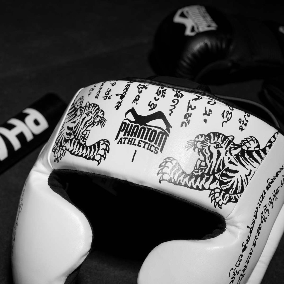 Боксерський шолом Muay Thai Full Face Phantom PHHG2680 White (капа в подарунок)