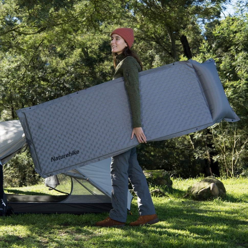 Коврик самонадувающийся одноместный с подушкой CNK2300DZ014 Naturehike 6976023923371, 60 мм, графит