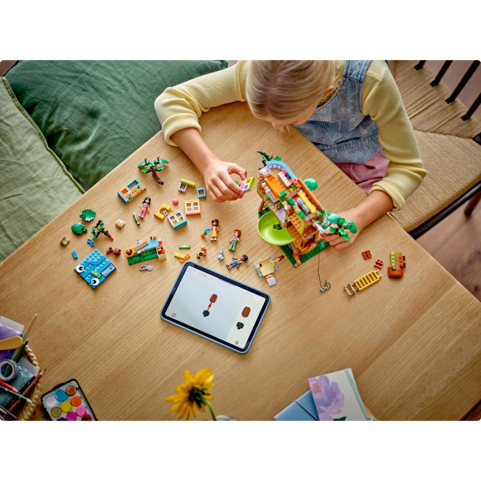 Конструктор LEGO Friends Тусовка у будиночку дружби на дереві 42652, 701 деталь 