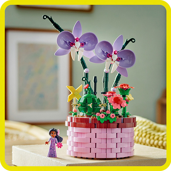 Конструктор LEGO Disney Princess Квітковий горщик Ізабели 43237, 641 деталь 