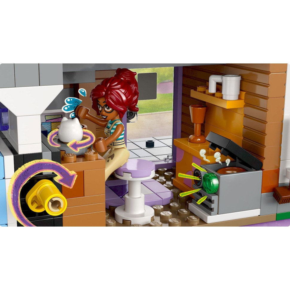Конструктор LEGO Friends Хартлейк-Сіті. Квартири і крамниці 42670, 2040 деталей
