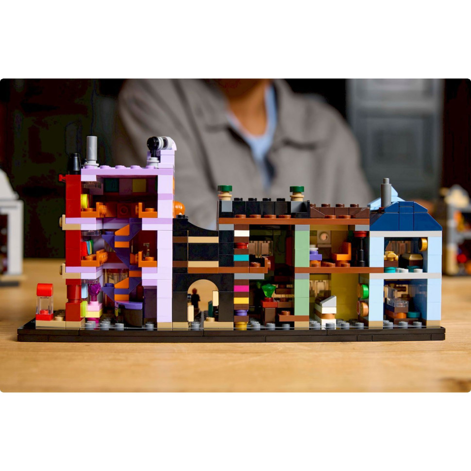 Конструктор LEGO Harry Potter Алея Діаґон. Чаклунські крамниці 76444, 2750 деталей