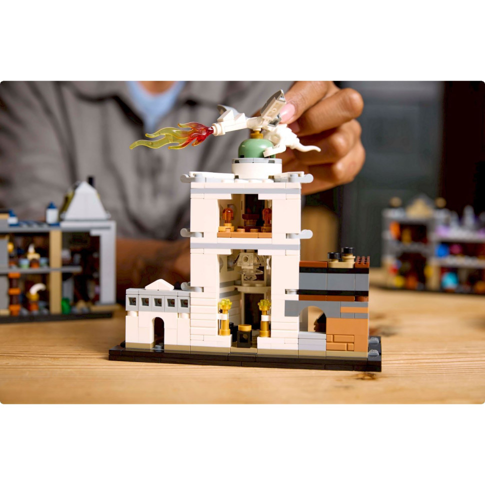Конструктор LEGO Harry Potter Алея Діаґон. Чаклунські крамниці 76444, 2750 деталей