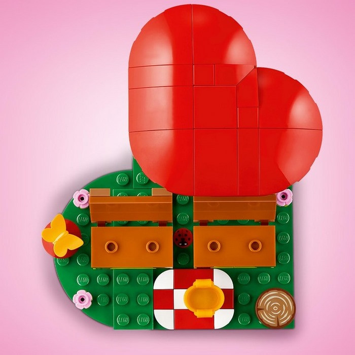 Конструктор Iconic Романтический пикник ежиков LEGO 40711, 166 деталей
