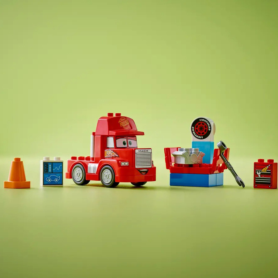 Конструктор LEGO DUPLO Disney Мак на перегонах 10417, 14 деталей 