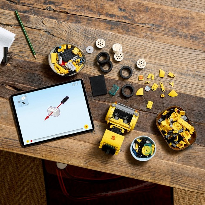 Конструктор Icons Трансформеры Бамблби LEGO 10338, 950 деталей
