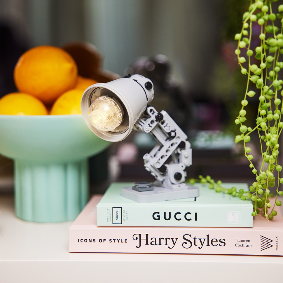 Конструктор в капсуле Лампа MAX 83224EGQ8 серии 