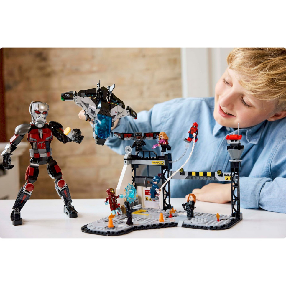 Конструктор LEGO Super Heroes Перший месник: Протистояння Пригодницька битва 76314, 736 деталей