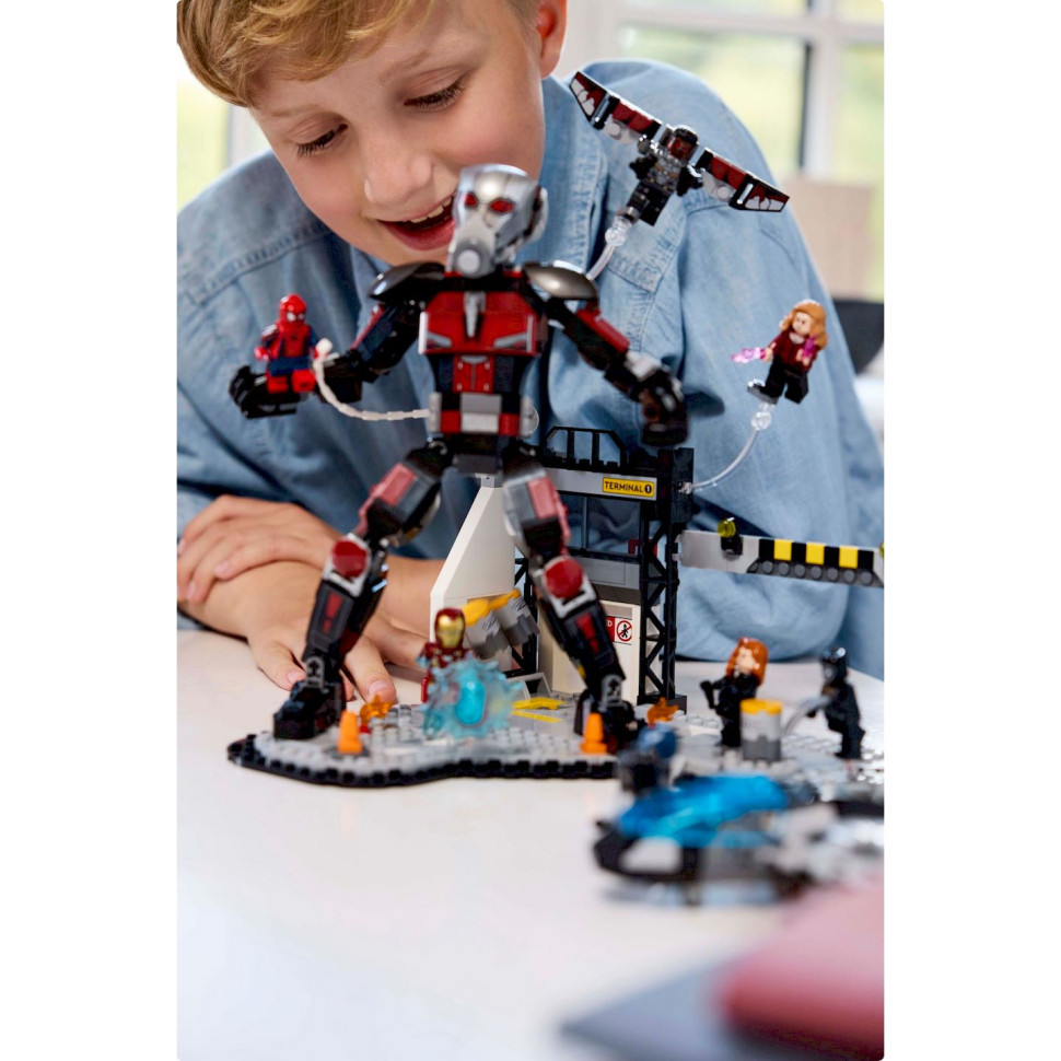 Конструктор LEGO Super Heroes Перший месник: Протистояння Пригодницька битва 76314, 736 деталей