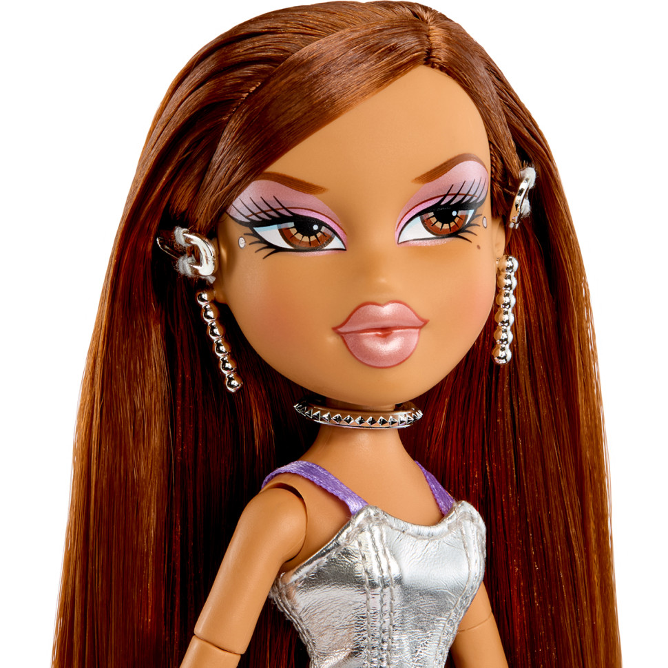 Ігровий набір з лялькою Ясмін Bratz 599340 серії Charmz