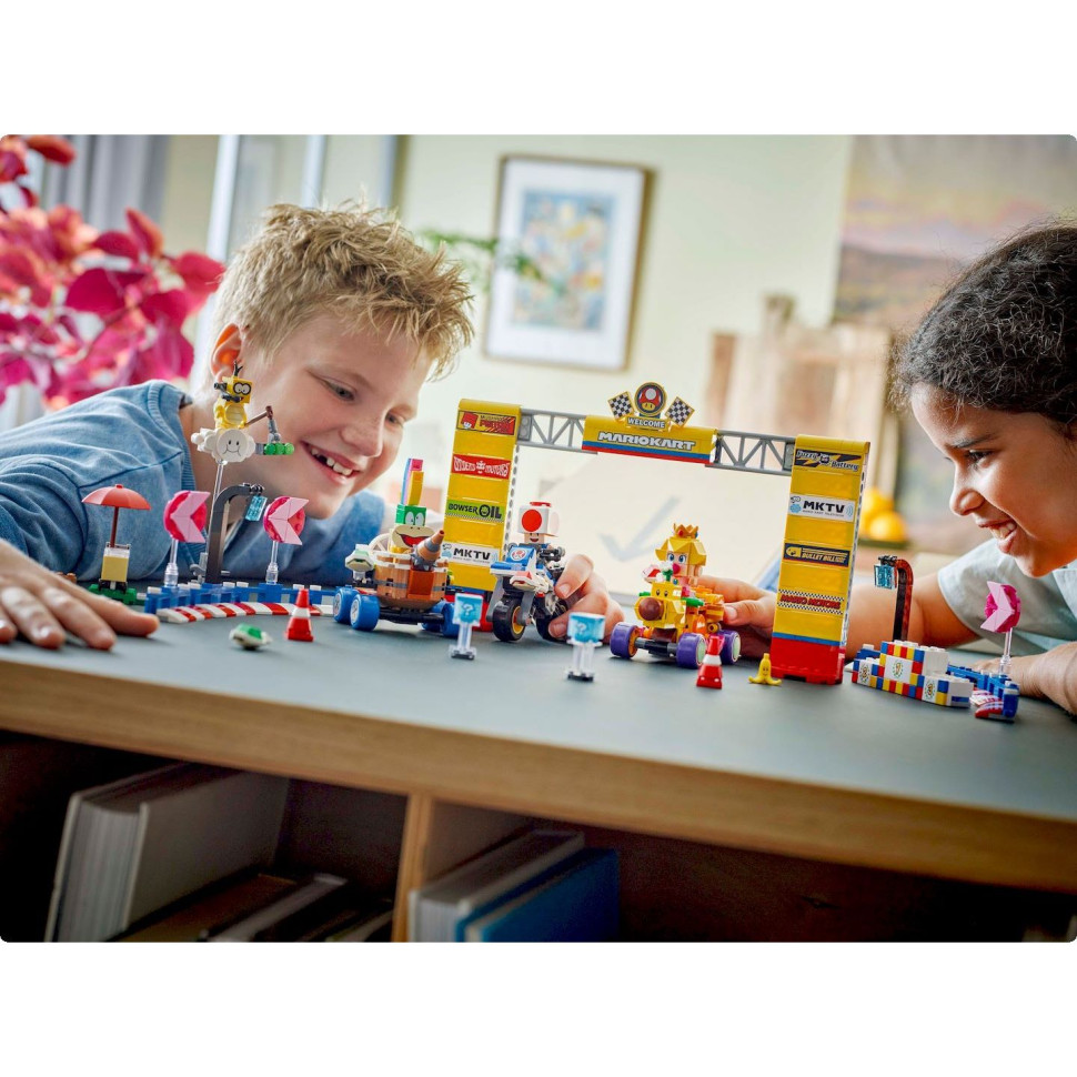 Конструктор LEGO Super Mario Mario Kart – Baby Peach & Grand Prix. Набір 72036, 823 деталі