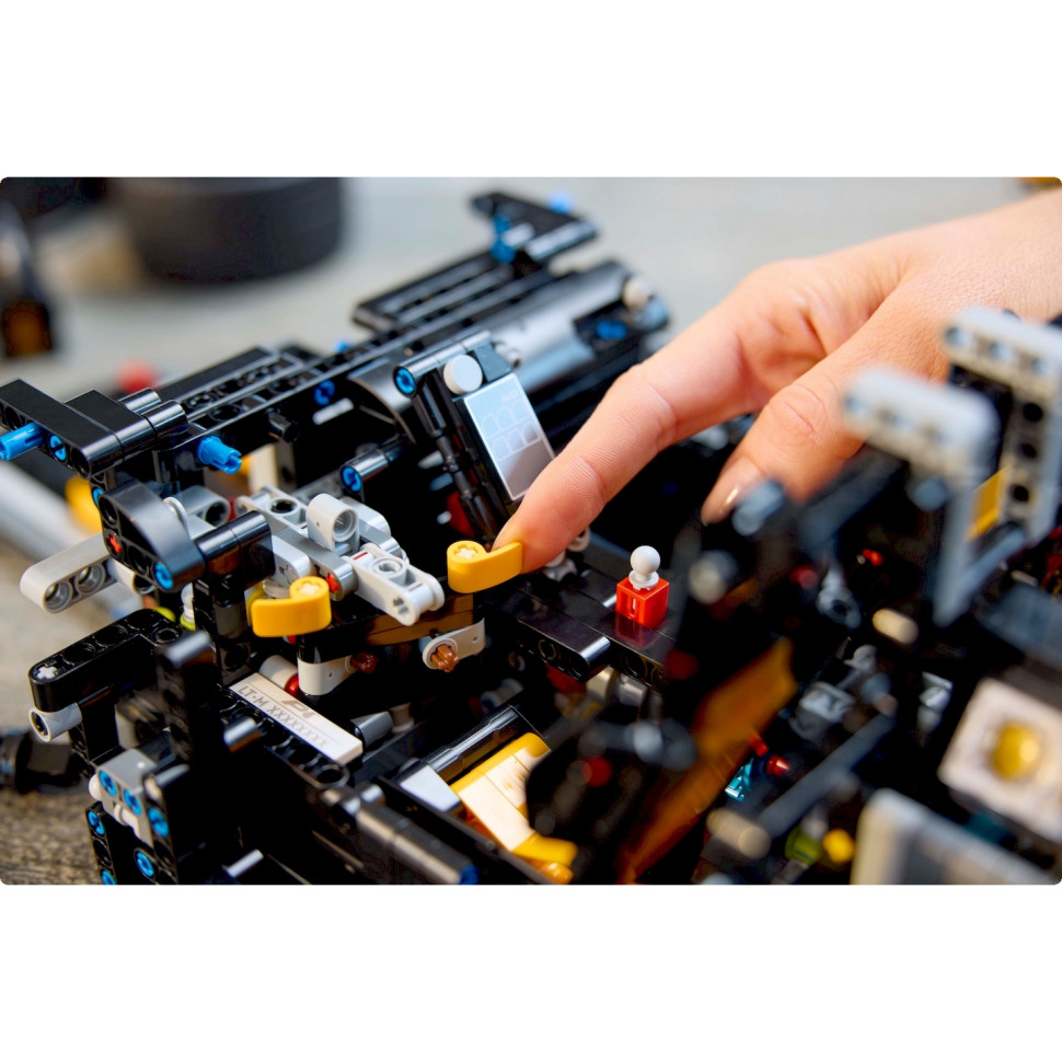 Конструктор LEGO Technic McLaren P1 42172, 3893 деталі