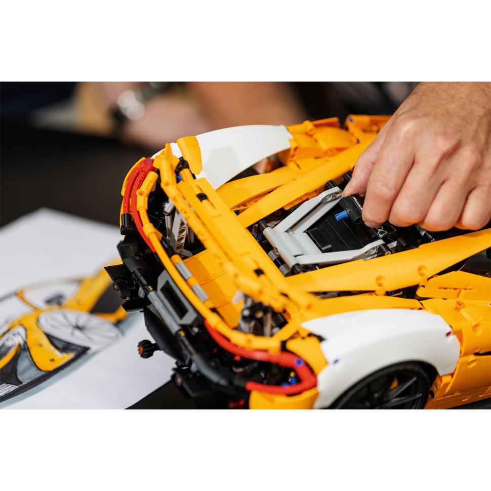 Конструктор LEGO Technic McLaren P1 42172, 3893 деталі