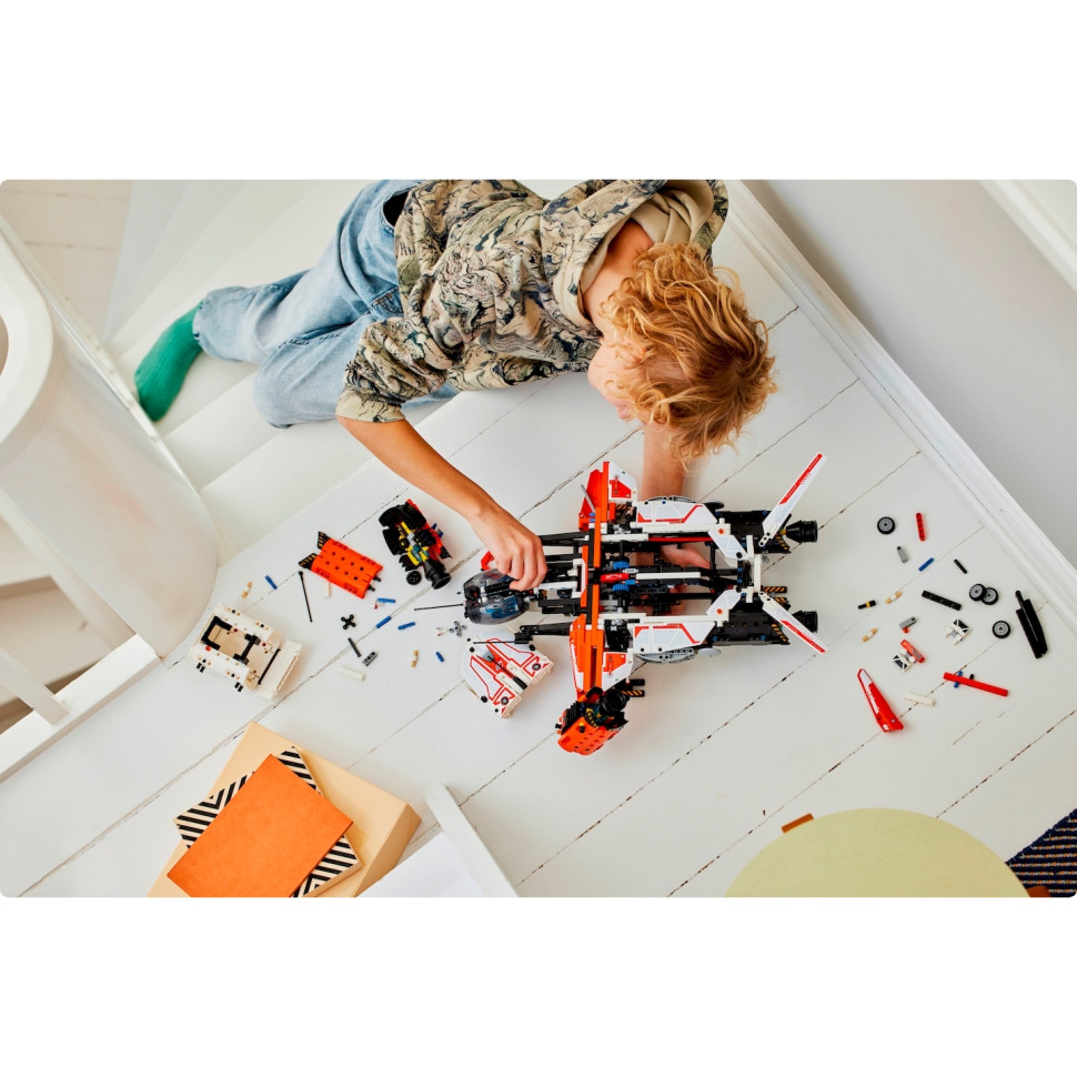 Конструктор LEGO Technic Вантажний космічний корабель VTOL LT81 42181, 1365 деталей