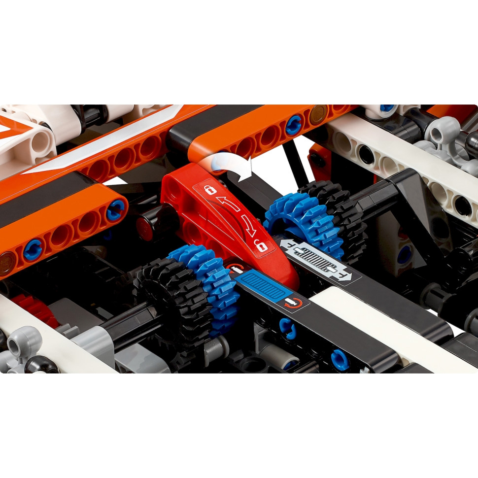 Конструктор LEGO Technic Вантажний космічний корабель VTOL LT81 42181, 1365 деталей