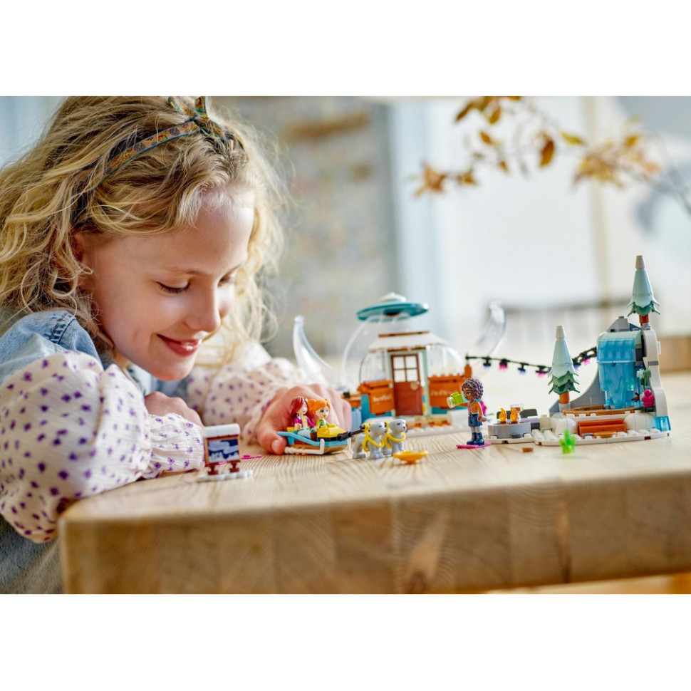 Конструктор Friends Святкові пригоди в іглу LEGO  41760- 491 деталь