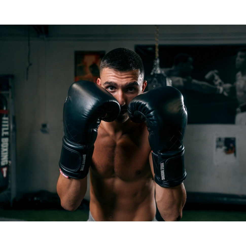 Боксерские перчатки Boxing Ko-Vert TITLE KOVBG 14 oz BK 14 унций (бинты в комплекте)