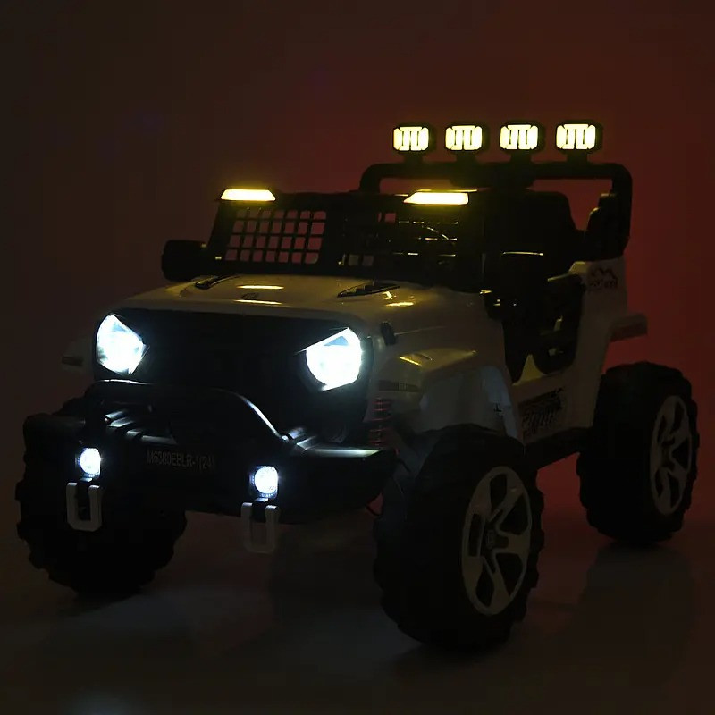 Дитячий електромобіль Джип Bambi Racer M 6380EBLR-1(24V) до 30 кг, білий