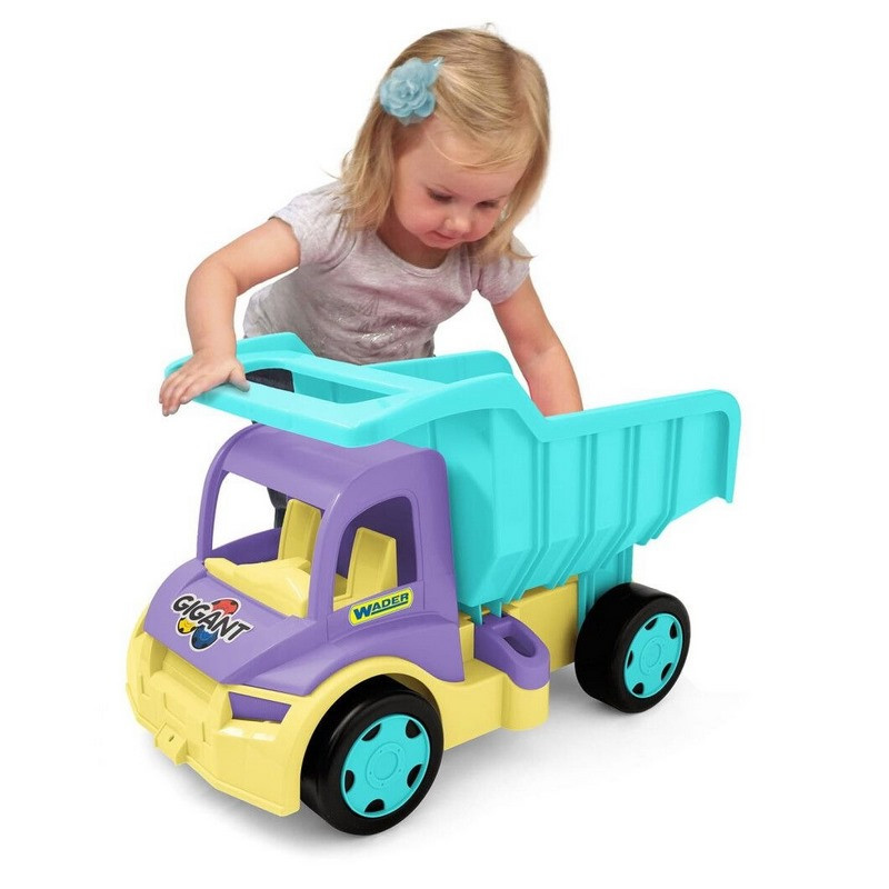 Дитяча іграшкова машинка 