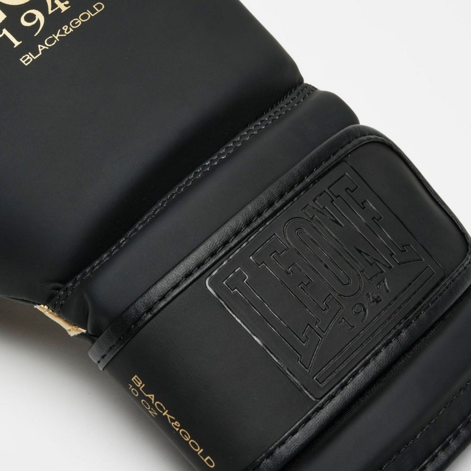 Боксерские перчатки GN059D Leone GN059D_Bl/Gold_16oz 16 унций (капа в комплекте)