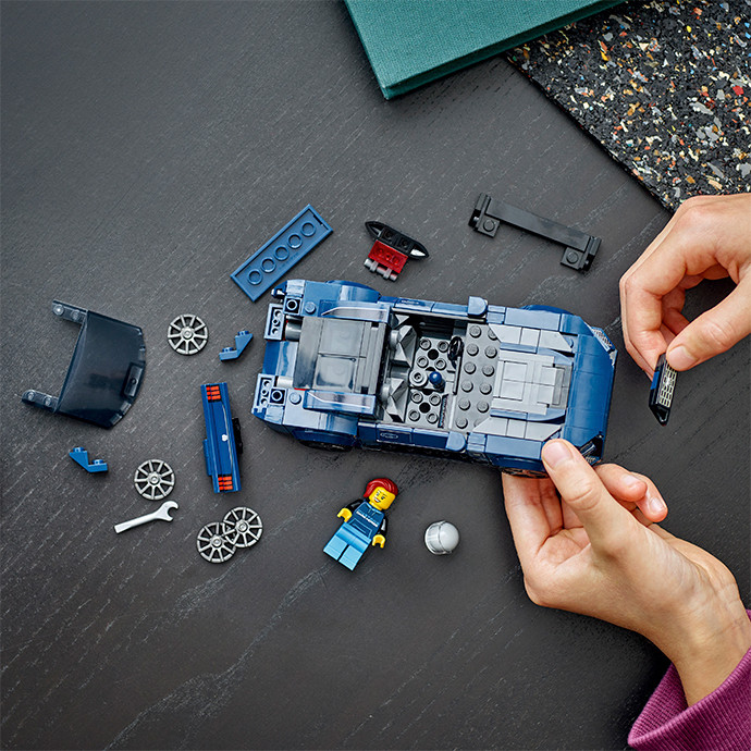 Конструктор LEGO Speed Champions Спортивный автомобиль Ford Mustang Dark Horse 76920, 344 детали