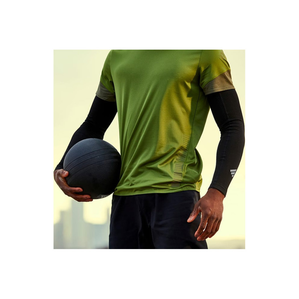 Компрессионные нарукавники Compression Arm Sleeves Adidas ADSL-13023BK-NL, черный, S/M