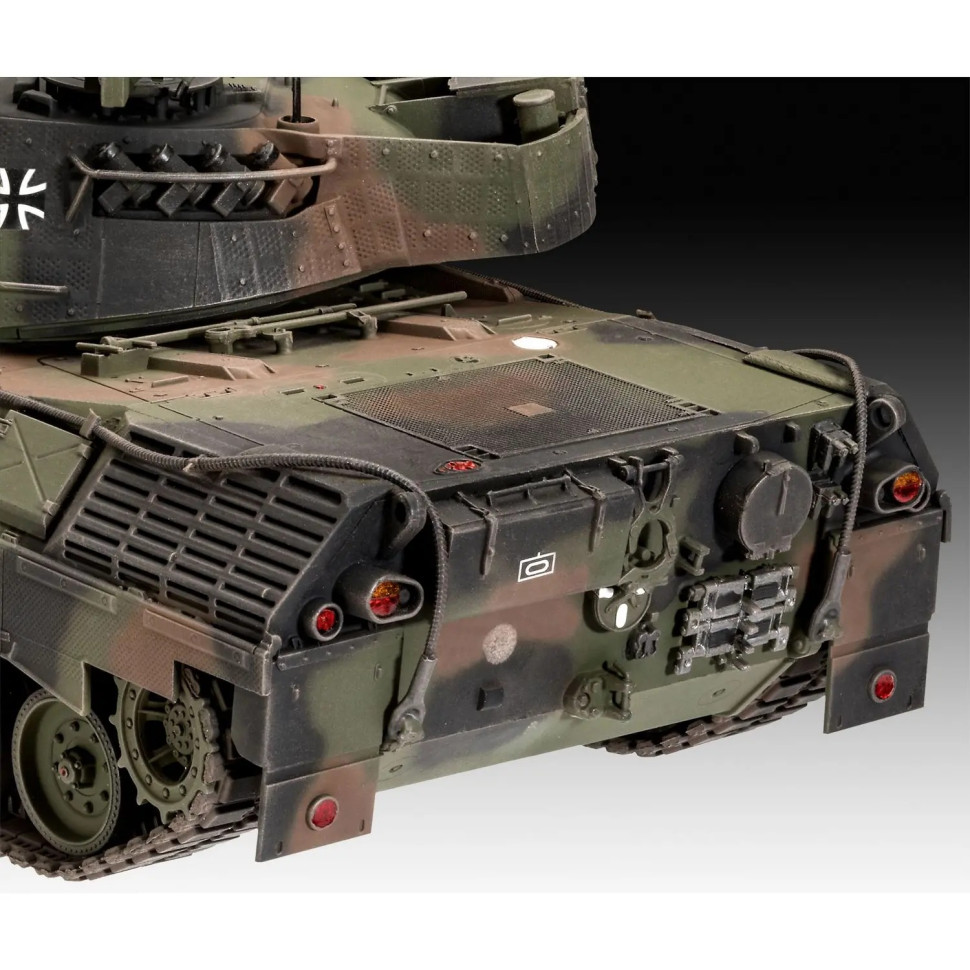 Сборная модель Танк Leopard 1A5 Revell RVL-03320 уровень 4, 1:35